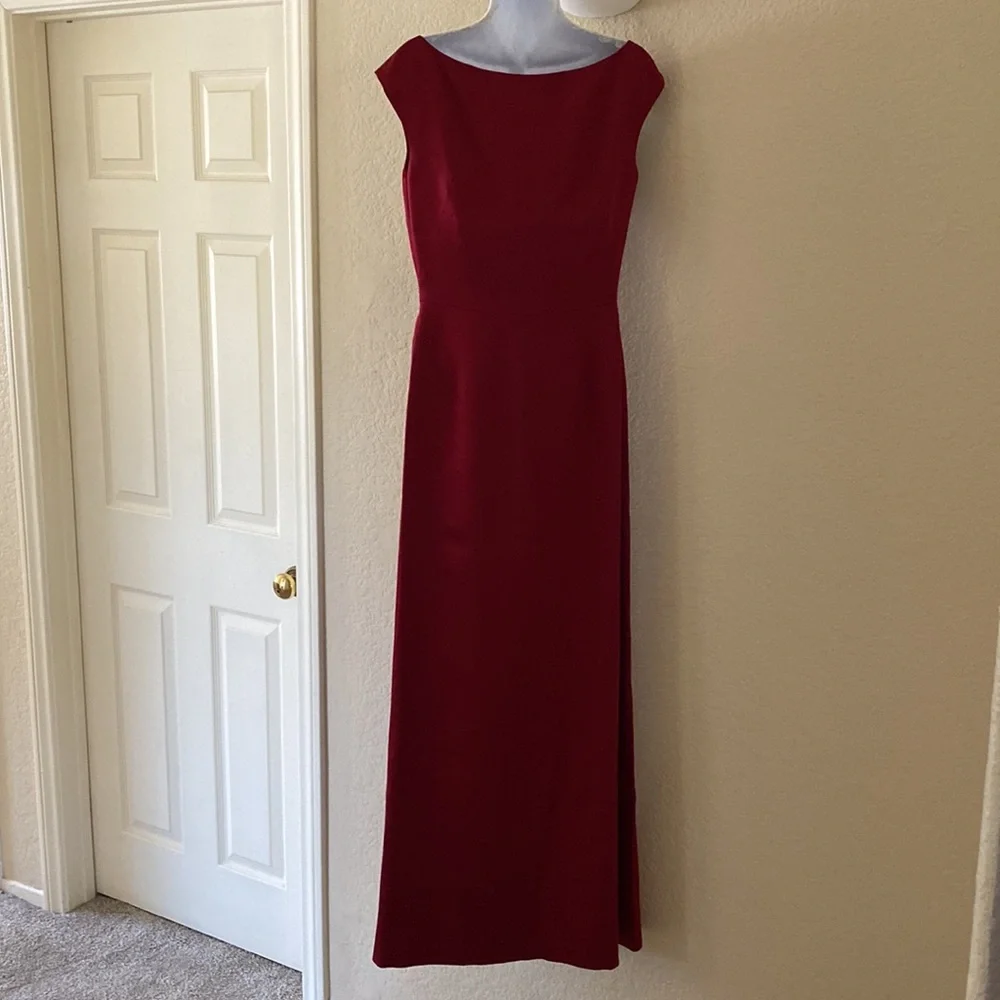 100% Silk Gown, size 8 - Picture 6 of 15
